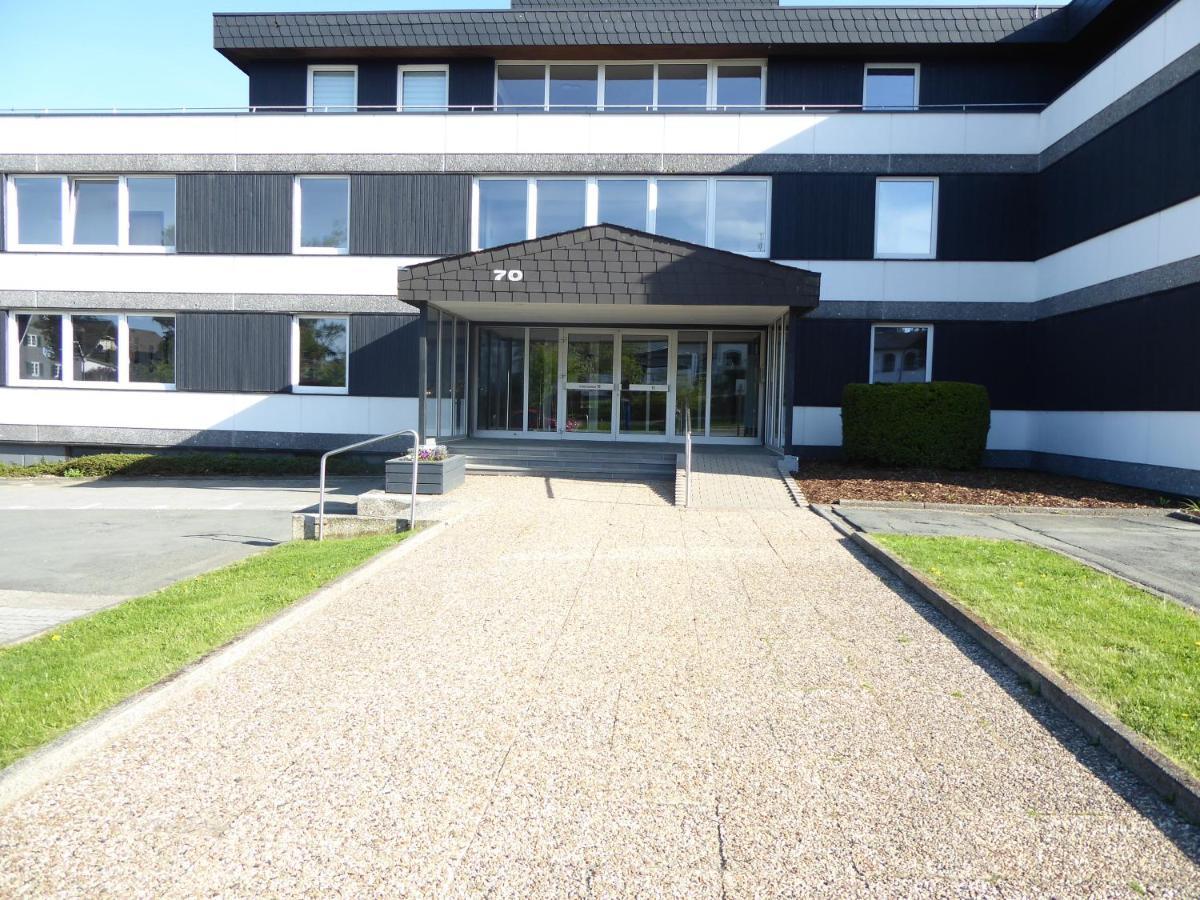 Apartment Citystar Winterberg Ferienwohnung 5 Pers Pool Sauna Ps4 Terrasse Near Bikepark Buitenkant foto