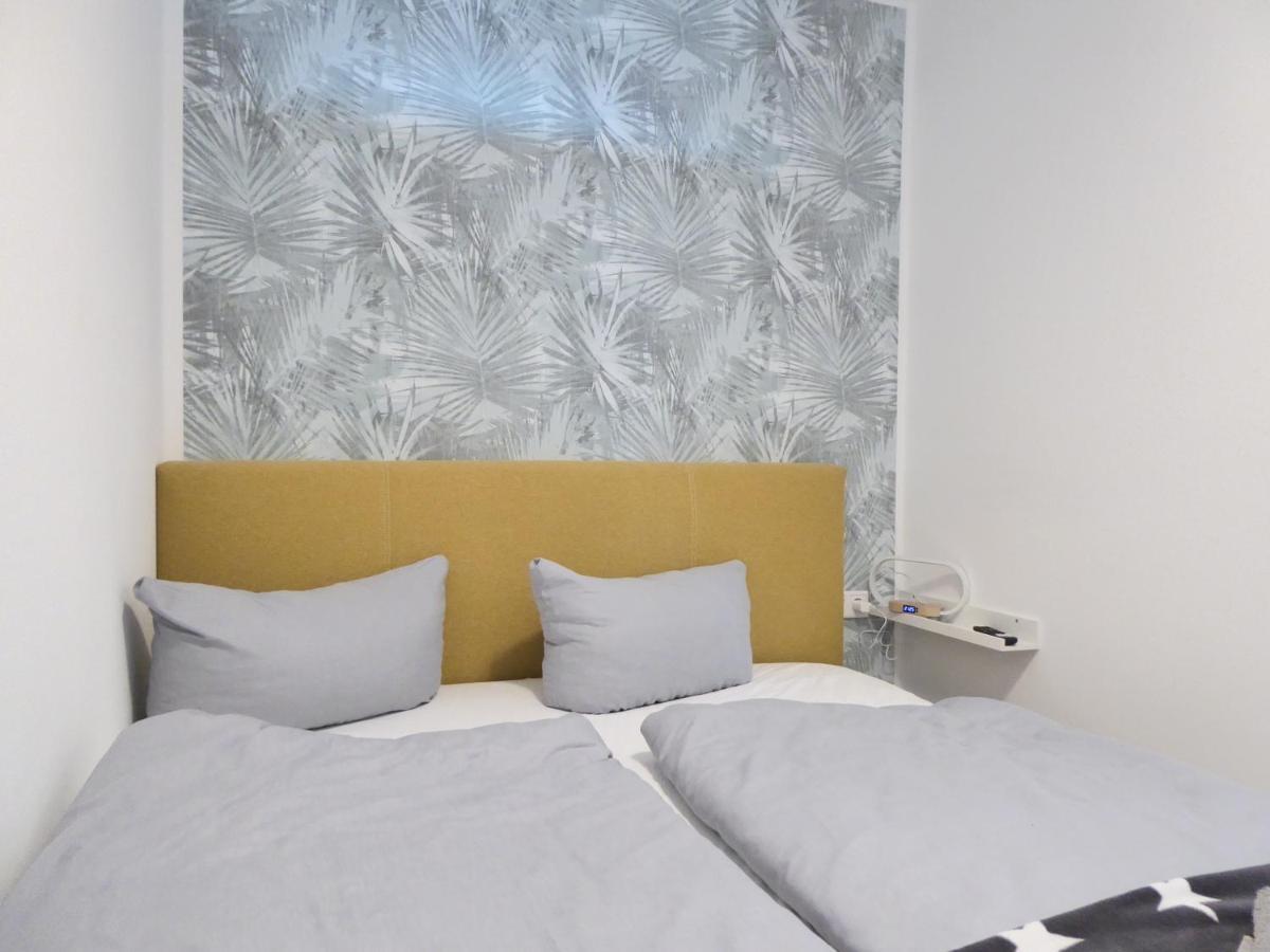 Apartment Citystar Winterberg Ferienwohnung 5 Pers Pool Sauna Ps4 Terrasse Near Bikepark Buitenkant foto