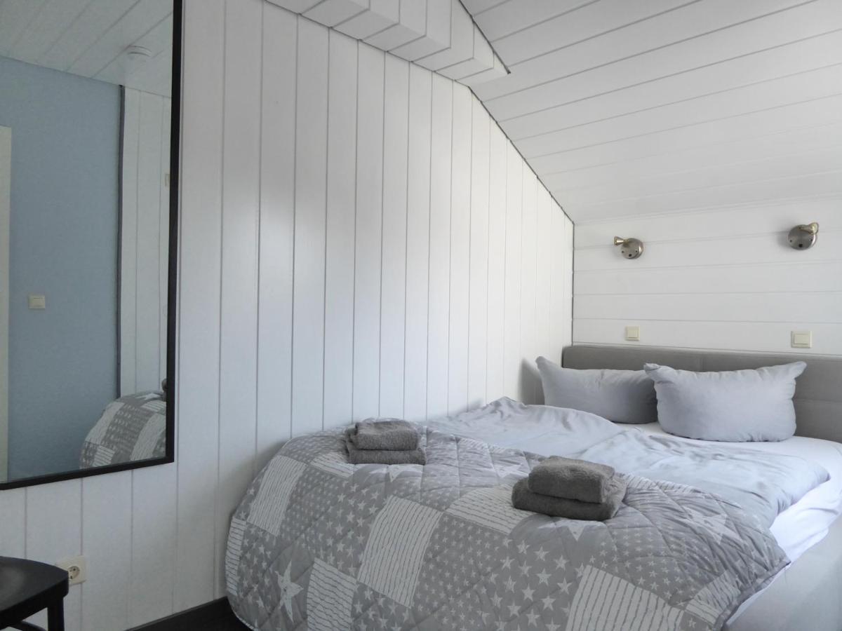 Apartment Citystar Winterberg Ferienwohnung 5 Pers Pool Sauna Ps4 Terrasse Near Bikepark Buitenkant foto